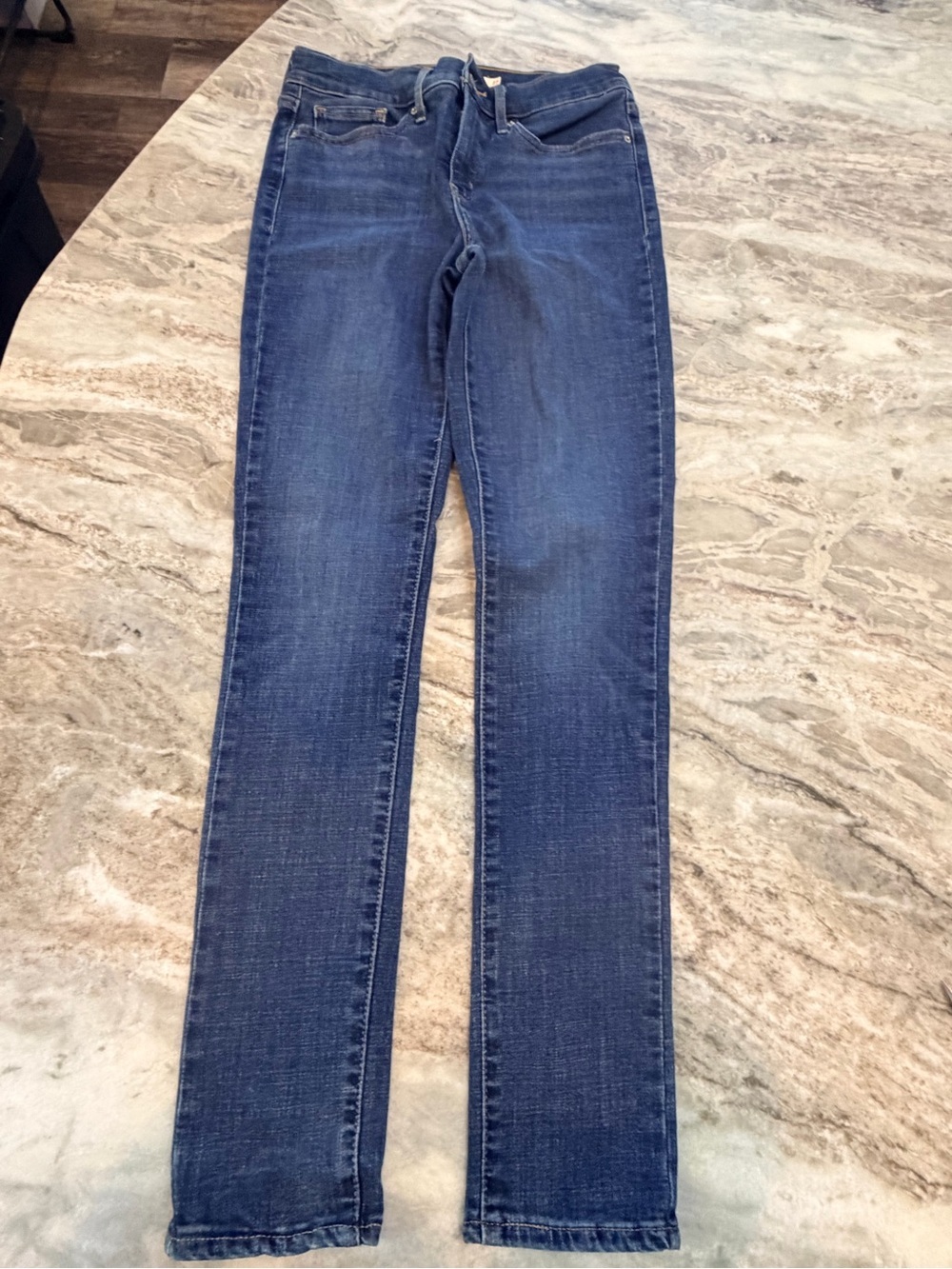 Levi’s 311 Shaping Skinny Jeans W27 L30 Dark Wash Stretch Denim Women’s